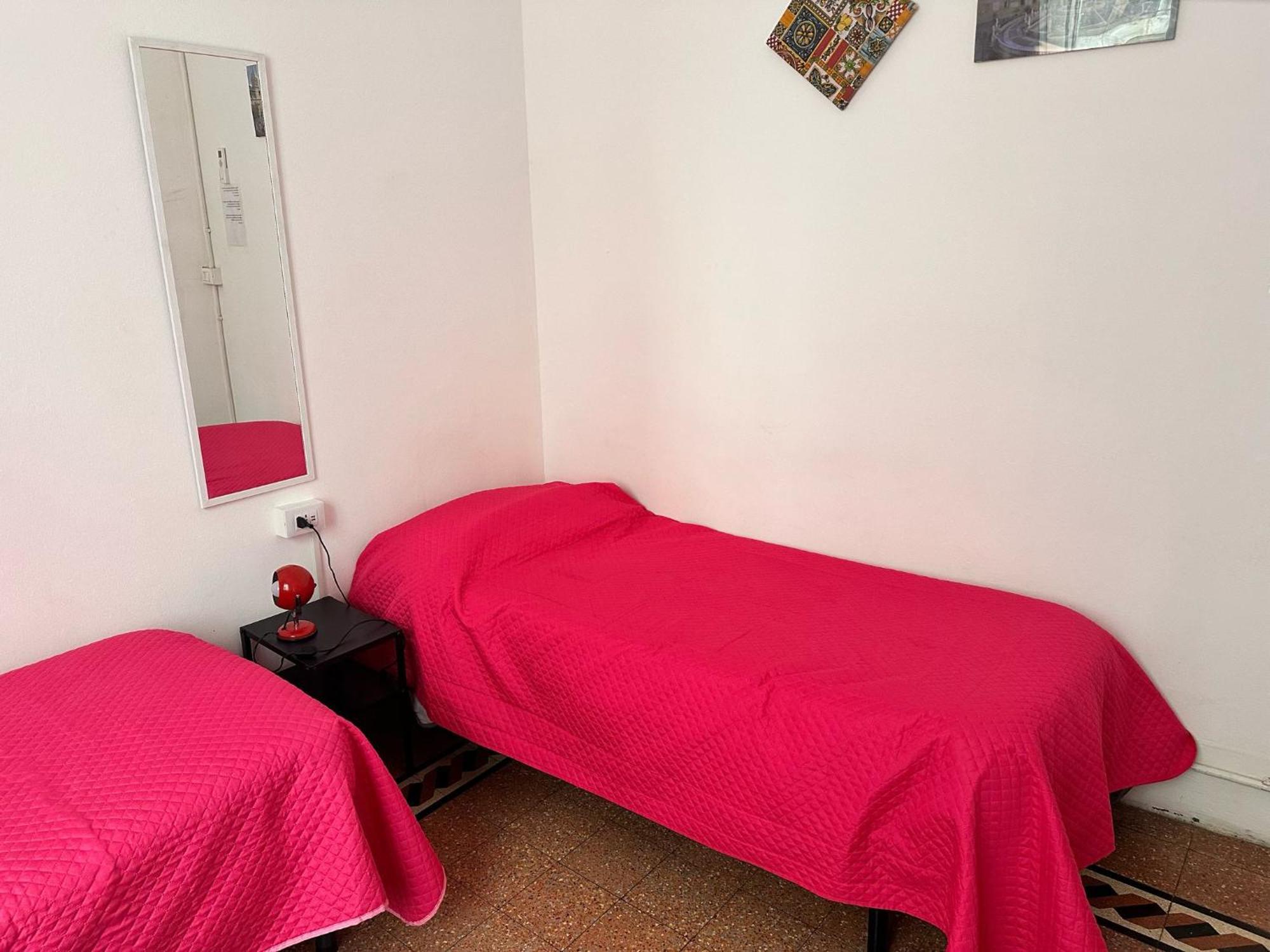 Via Zara Hostel Palermo Kültér fotó